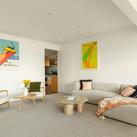 Tessa'S On The Beach Gold Coast Extérieur photo