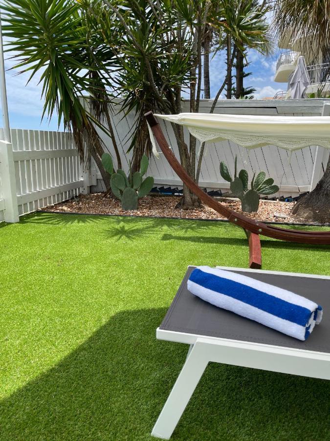 Tessa'S On The Beach Gold Coast Extérieur photo
