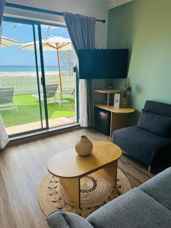 Tessa'S On The Beach Gold Coast Extérieur photo