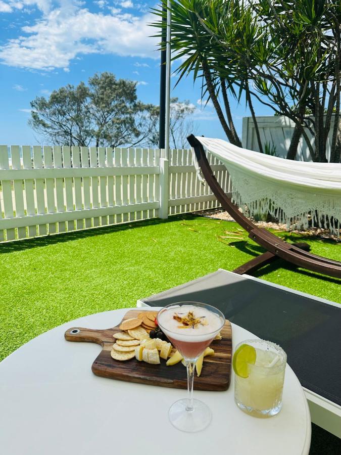 Tessa'S On The Beach Gold Coast Extérieur photo